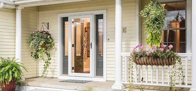 screen door installation in North Fort Myers